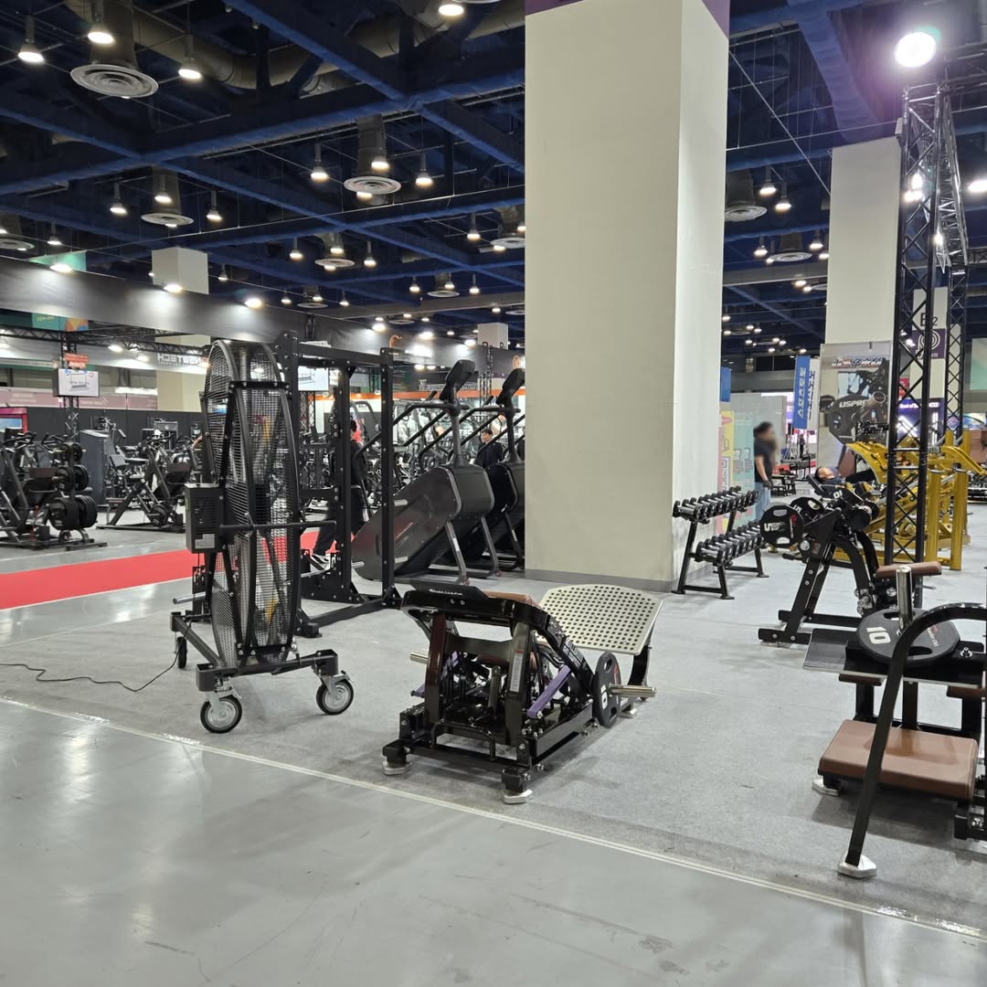 2025 SPOEX 리얼리더USA#스포엑스2025 !오늘부터 일요일까지 #코엑스 에서 만나요 전시일정-2025.03.27(목) ~ 2025.03.30(일) BOOTH No.B-A100 (3) 2025 SPOEX 리얼리더USA#스포엑스2025 !오늘부터 일요일까지 #코엑스 에서 만나요 전시일정-2025.03.27(목) ~ 2025.03.30(일) BOOTH No.B-A100 (3)