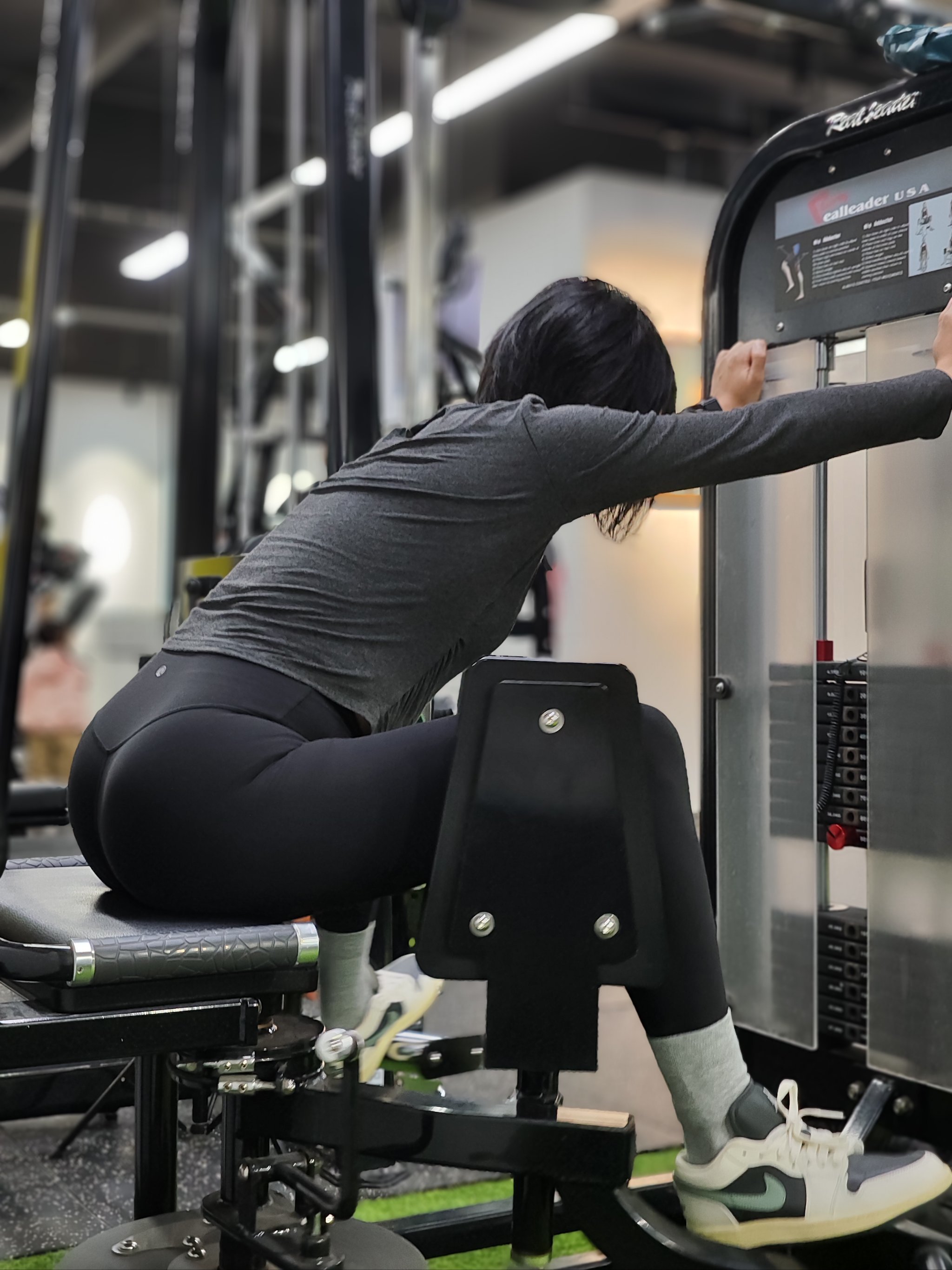 No Squats, No Worries About Thick Legs, Girls Practice Hips To Burst!