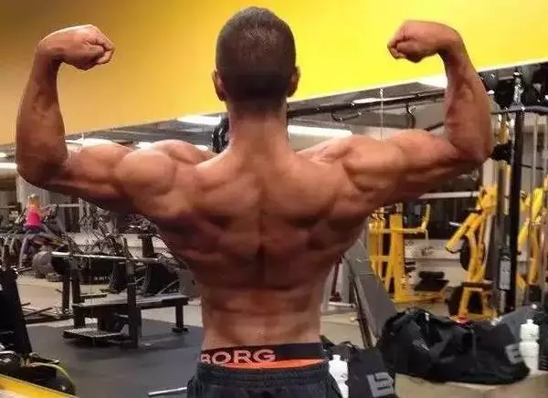 3 sets of super group weight training teach you to refine the Spherical shoulders